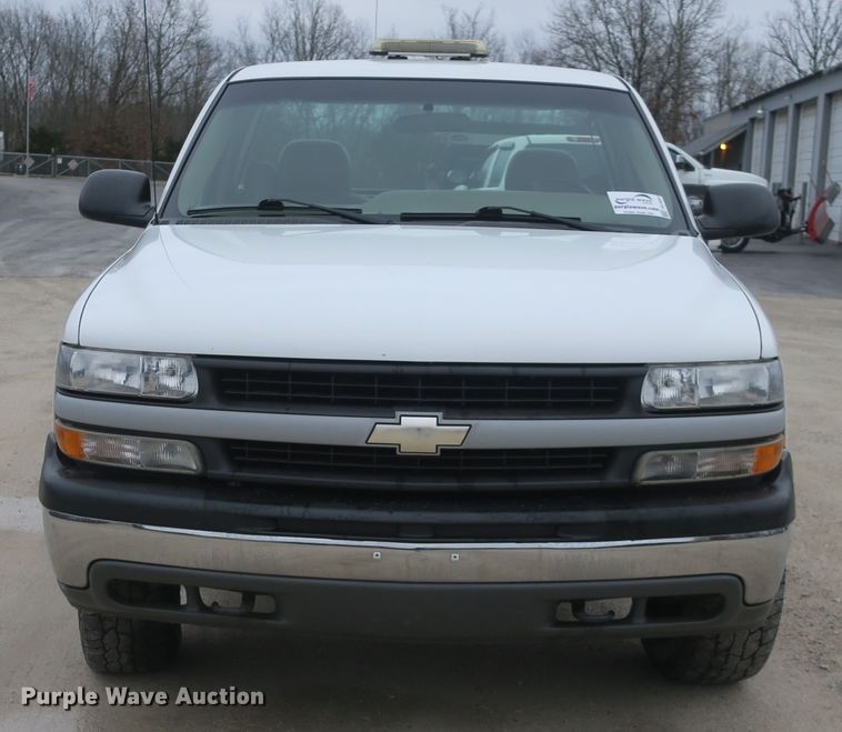 image for item DB10031 2001 Chevrolet Silverado 1500 pickup truck