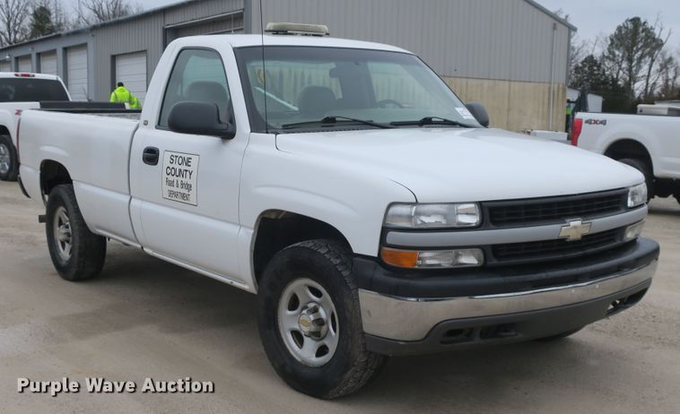 image for item DB10031 2001 Chevrolet Silverado 1500 pickup truck