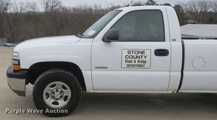 image for item DB10031 2001 Chevrolet Silverado 1500 pickup truck