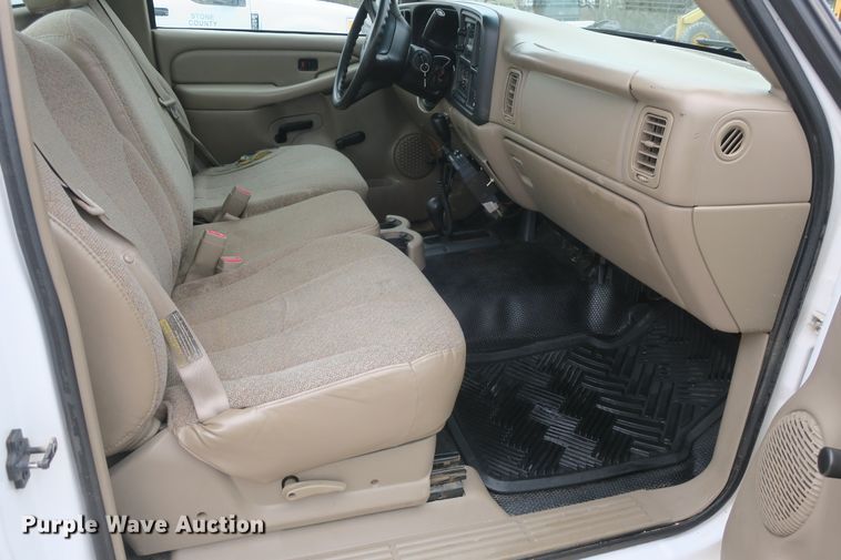 image for item DB10031 2001 Chevrolet Silverado 1500 pickup truck