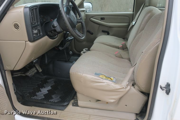 image for item DB10031 2001 Chevrolet Silverado 1500 pickup truck