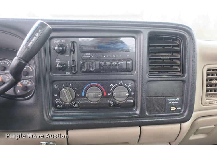 image for item DB10031 2001 Chevrolet Silverado 1500 pickup truck