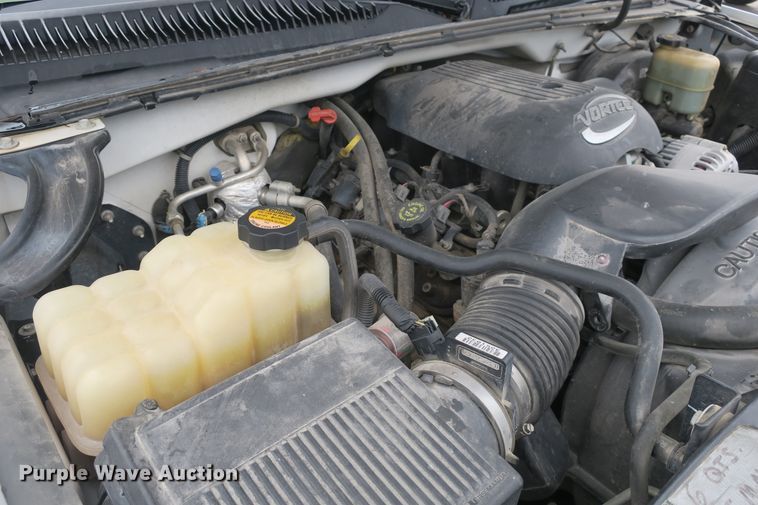 image for item DB10031 2001 Chevrolet Silverado 1500 pickup truck