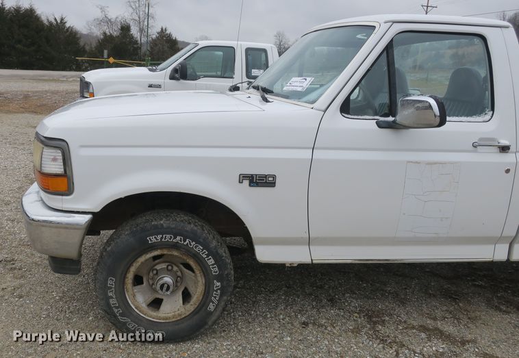 image for item DB10038 1995 Ford F150 pickup truck