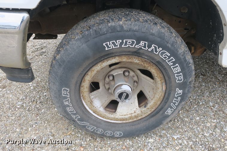 image for item DB10038 1995 Ford F150 pickup truck