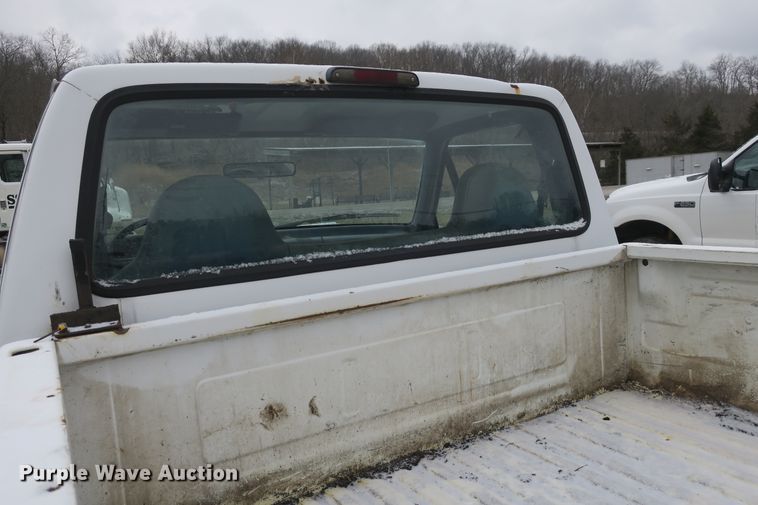 image for item DB10038 1995 Ford F150 pickup truck