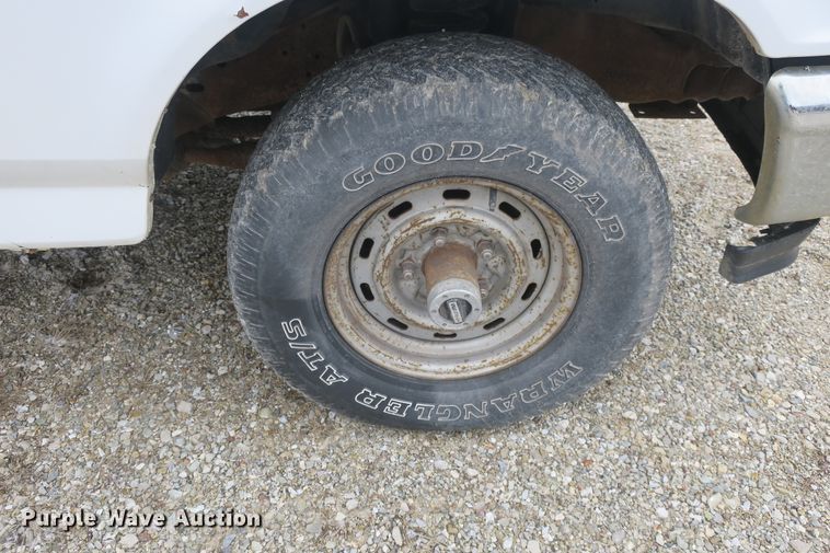 image for item DB10038 1995 Ford F150 pickup truck