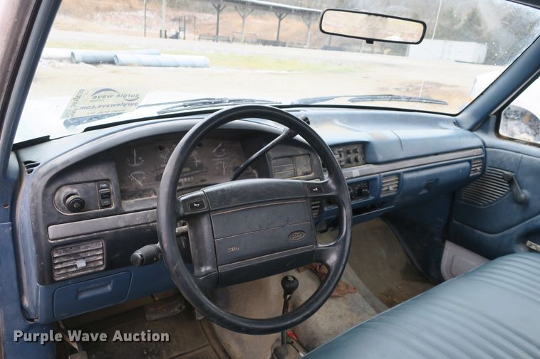 image for item DB10038 1995 Ford F150 pickup truck