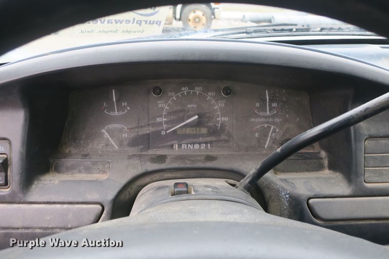 image for item DB10038 1995 Ford F150 pickup truck