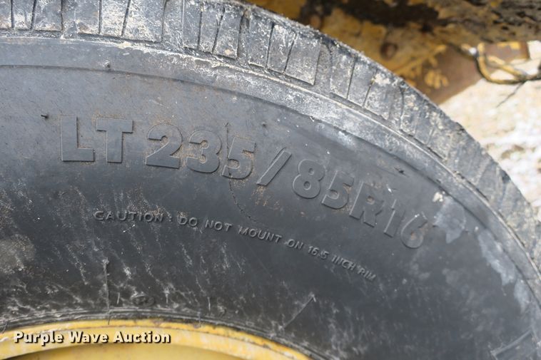 image for item DB10039 1997 Vermeer BC1250 wood chipper