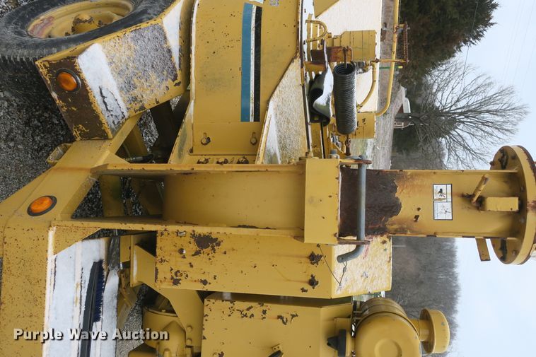 image for item DB10039 1997 Vermeer BC1250 wood chipper