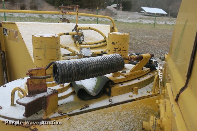 image for item DB10039 1997 Vermeer BC1250 wood chipper