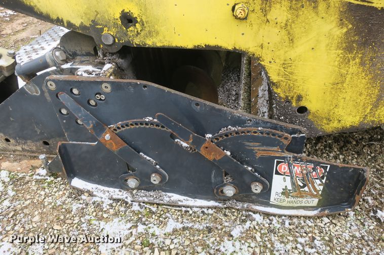 image for item DB10043 Bomag Pro Paver 413 paver