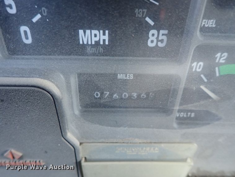 image for item DC3321 1995 International 4700 bucket truck