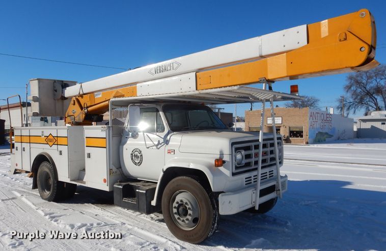 image for item DG5909 1987 GMC C70 bucket truck