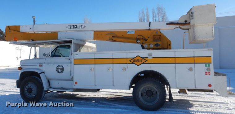 image for item DG5909 1987 GMC C70 bucket truck
