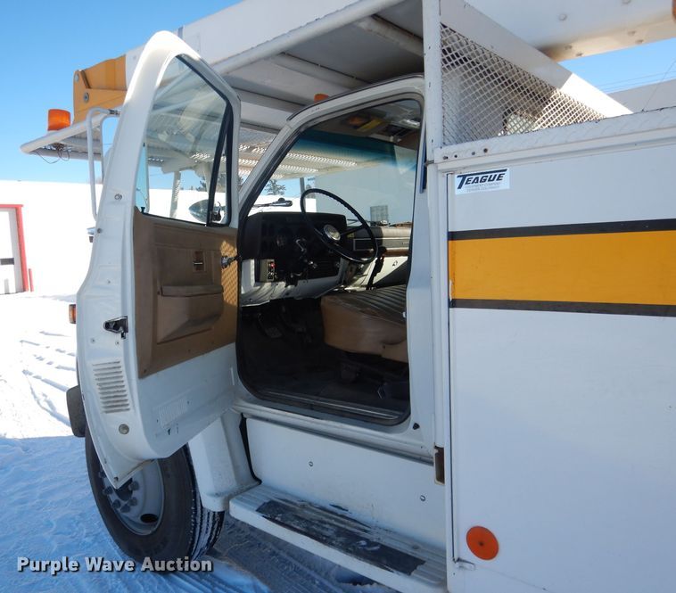 image for item DG5909 1987 GMC C70 bucket truck