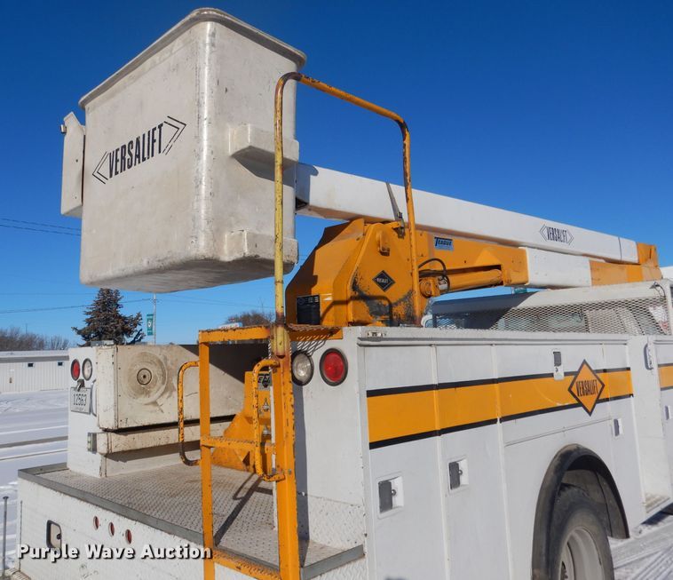 image for item DG5909 1987 GMC C70 bucket truck