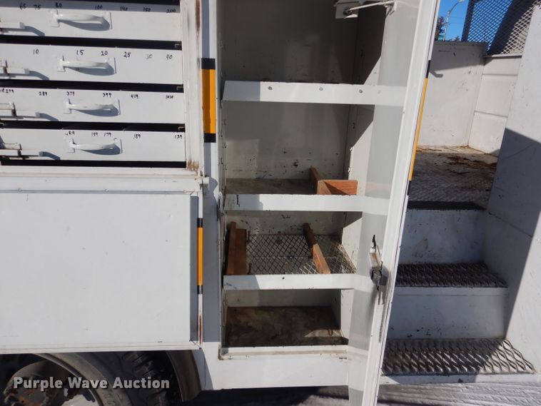 image for item DG5909 1987 GMC C70 bucket truck