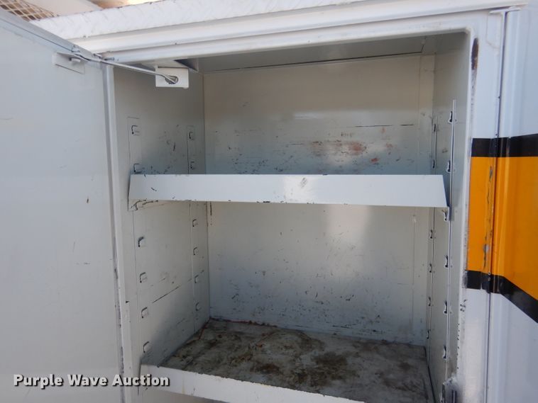 image for item DG5909 1987 GMC C70 bucket truck