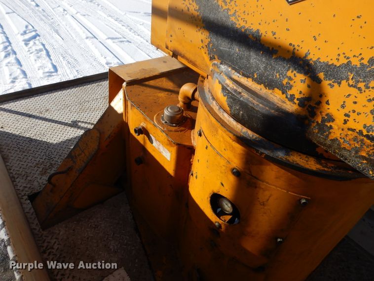 image for item DG5909 1987 GMC C70 bucket truck