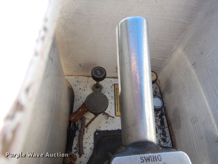 image for item DG5909 1987 GMC C70 bucket truck