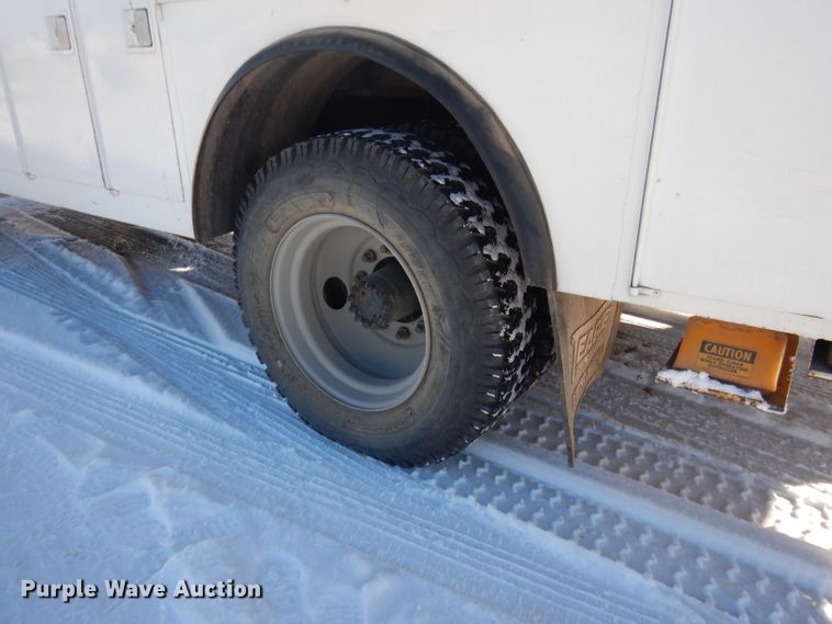 image for item DG5909 1987 GMC C70 bucket truck