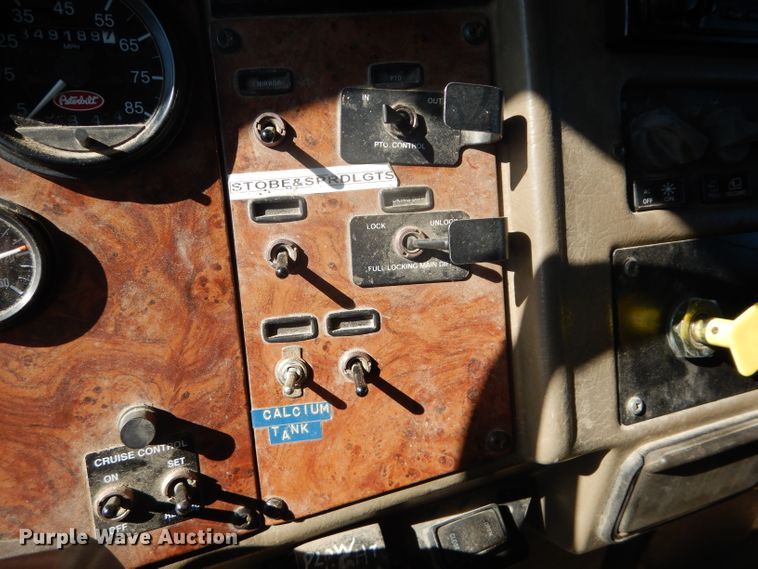 image for item DH2638 2004 Peterbilt 330 dump truck