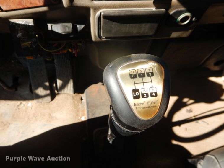 image for item DH2638 2004 Peterbilt 330 dump truck