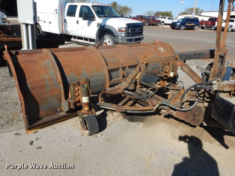 image for item DH2638 2004 Peterbilt 330 dump truck