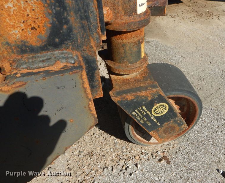 image for item DH2638 2004 Peterbilt 330 dump truck