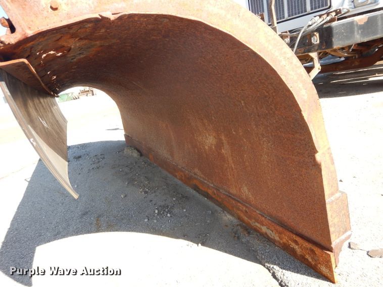 image for item DH2638 2004 Peterbilt 330 dump truck