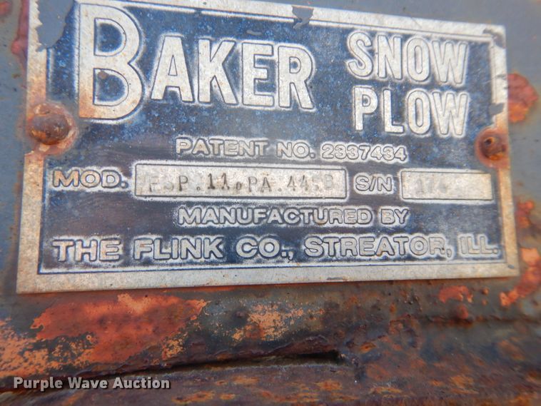 image for item DH2638 2004 Peterbilt 330 dump truck