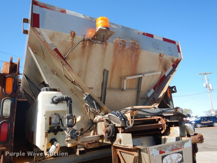 image for item DH2638 2004 Peterbilt 330 dump truck