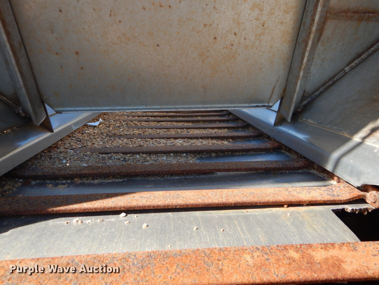 image for item DH2638 2004 Peterbilt 330 dump truck