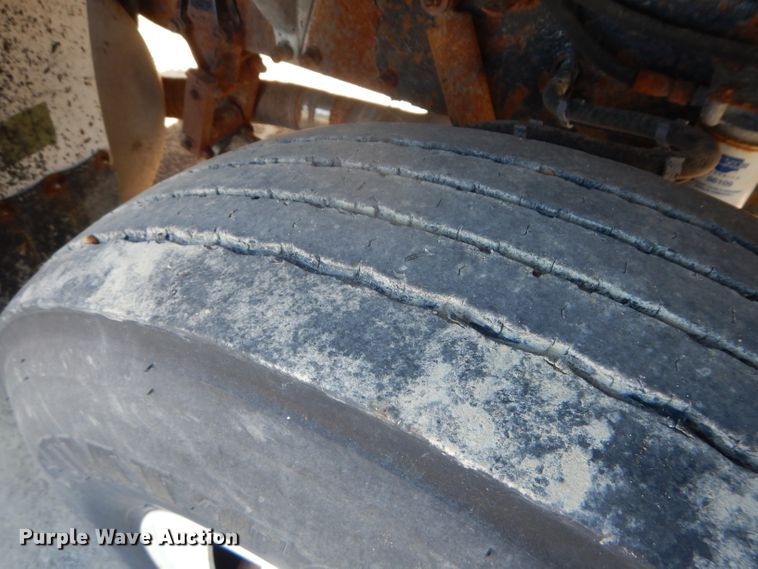 image for item DH2638 2004 Peterbilt 330 dump truck