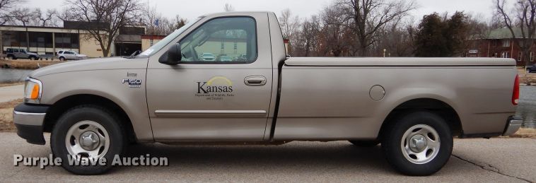 image for item DH3726 2003 Ford F150 pickup truck