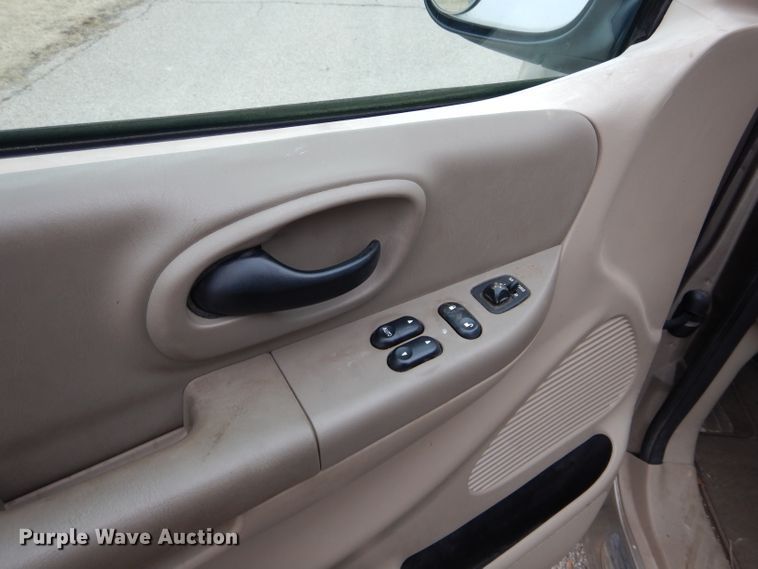 image for item DH3726 2003 Ford F150 pickup truck