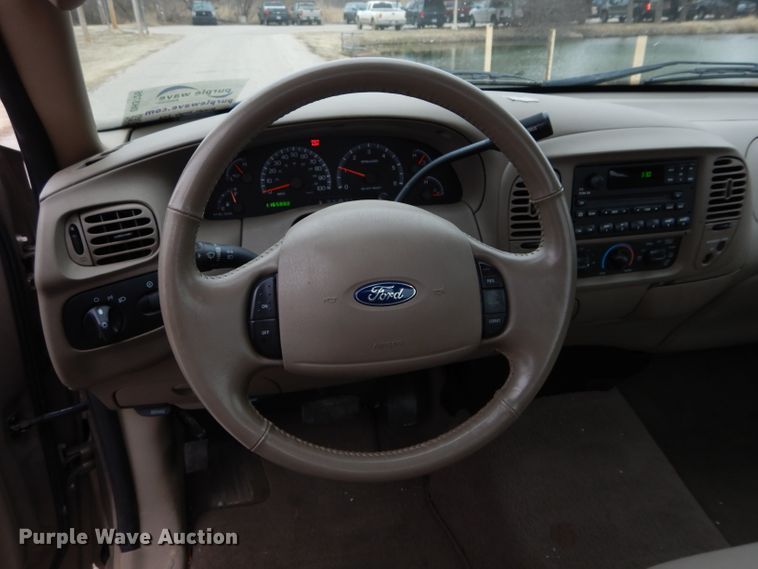 image for item DH3726 2003 Ford F150 pickup truck