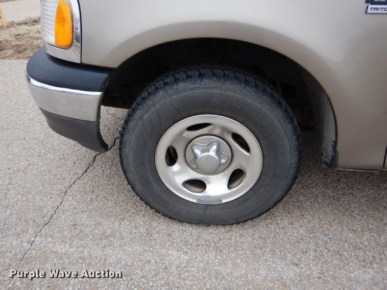 image for item DH3726 2003 Ford F150 pickup truck