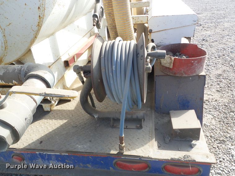 image for item DH4786 2003 Vacmaster hydrovac vacuum excavator