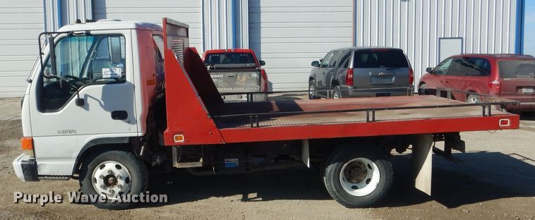 image for item DH6364 1995 Isuzu NPR flatbed truck