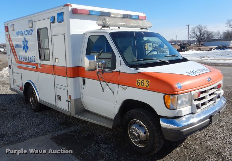 image for item DH6371 1994 Ford Econoline E350 ambulance
