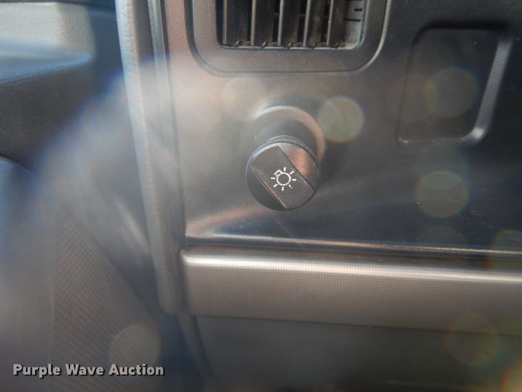 image for item DH6371 1994 Ford Econoline E350 ambulance