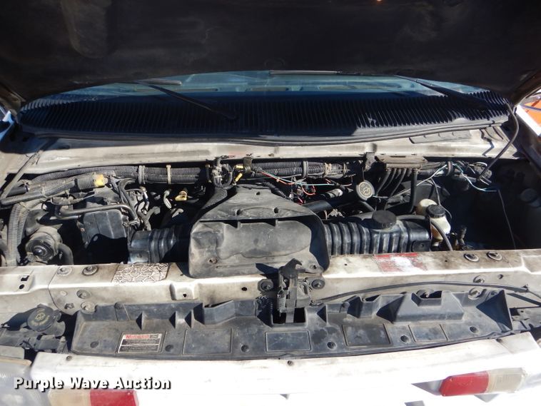 image for item DH6371 1994 Ford Econoline E350 ambulance