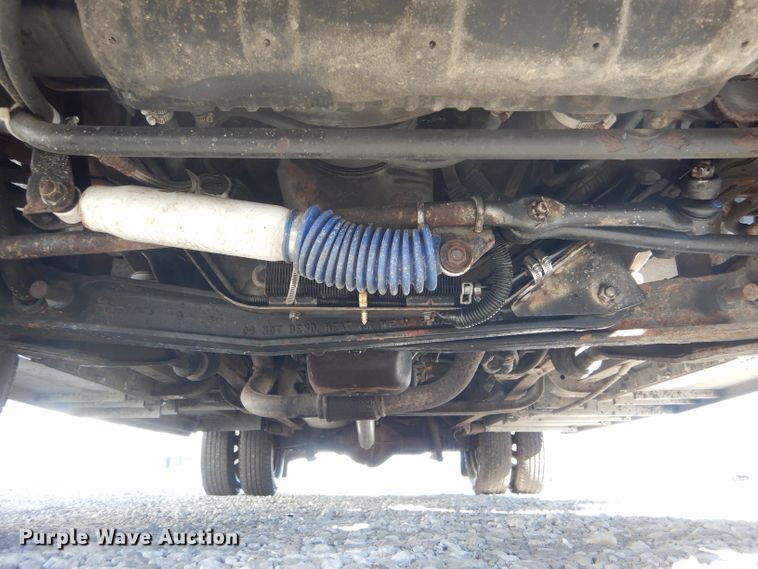 image for item DH6371 1994 Ford Econoline E350 ambulance