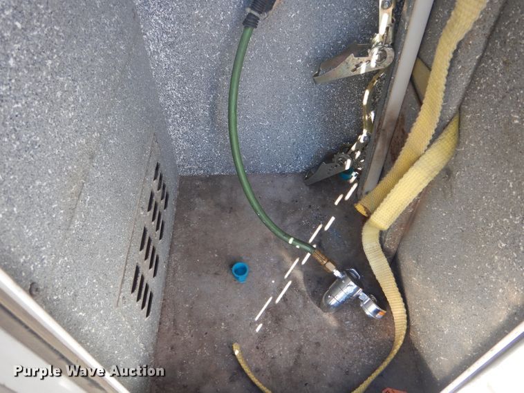 image for item DH6371 1994 Ford Econoline E350 ambulance