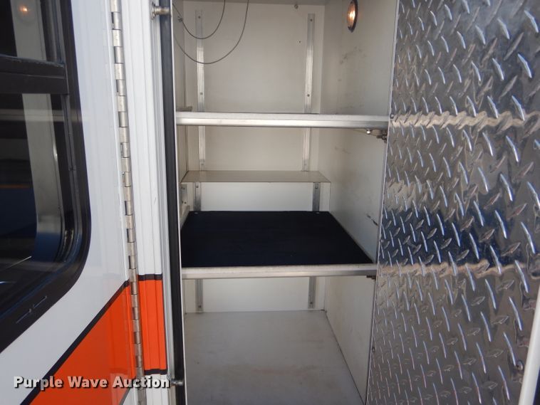 image for item DH6371 1994 Ford Econoline E350 ambulance