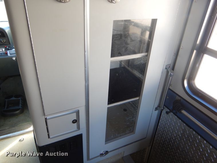 image for item DH6371 1994 Ford Econoline E350 ambulance