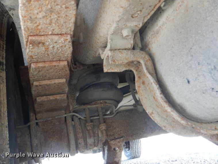 image for item DH6371 1994 Ford Econoline E350 ambulance